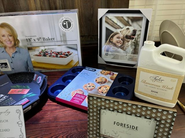 Bralyn Welch & Owen Gilliard registry gift selection 2