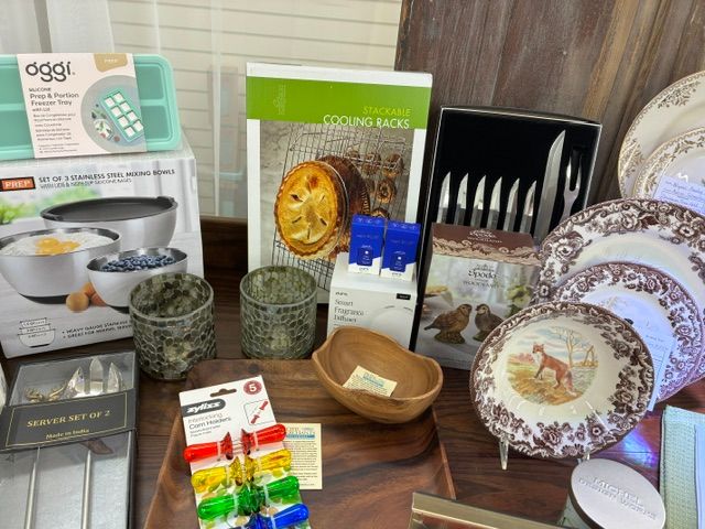 Alyson Ausley & Aaron Schwallenberg registry gift selection 3