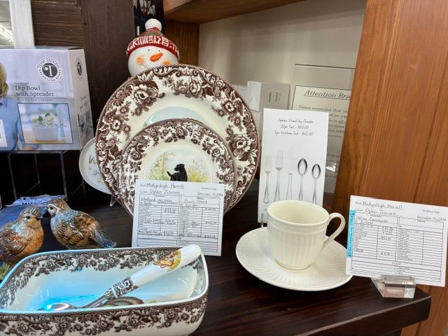 McKynleigh Harrell & Dylan Johnson registry gift selection 5